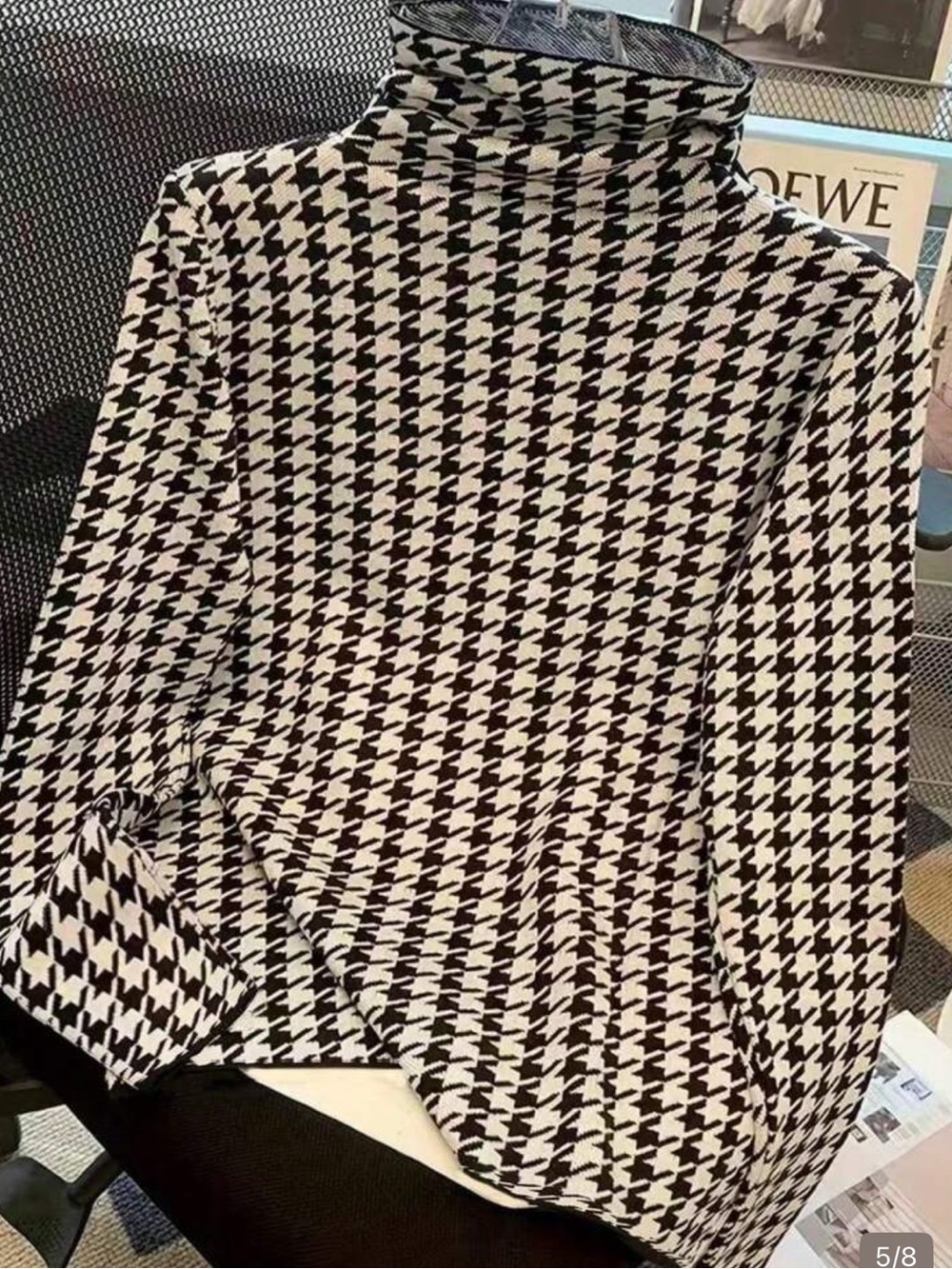 SHEIN Exaggerated Houndstooth Mock-neck